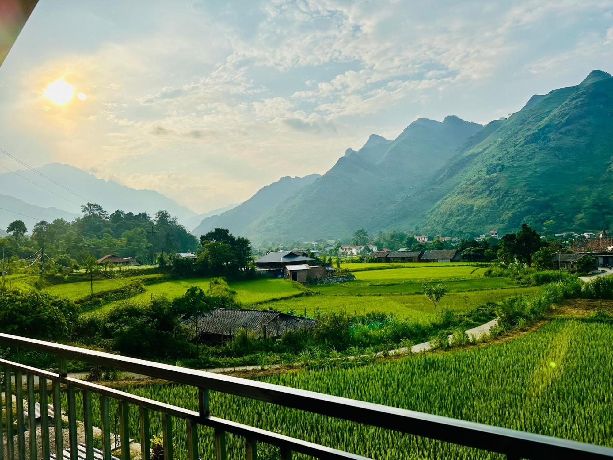 Du Gia Field View Homestay Lang Cac ภายนอก รูปภาพ